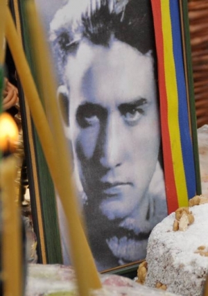 Guvernul Ponta și primăria din Tg. Ocna calcă &icirc;n picioare memoria martirului Valeriu Gafencu