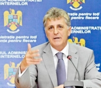O rusine pentru Armata: un politruc comunist in fruntea MApN